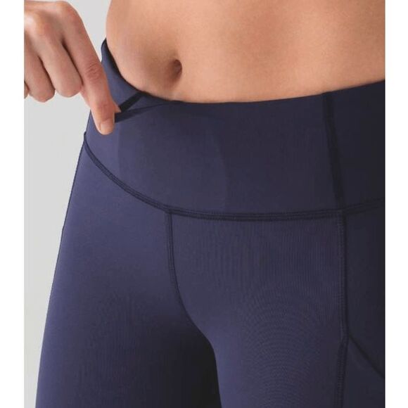 LULULEMON ATHLETICA Speed Up Tight V In Deep Indigo Size 2 - Picture 7 of 9
